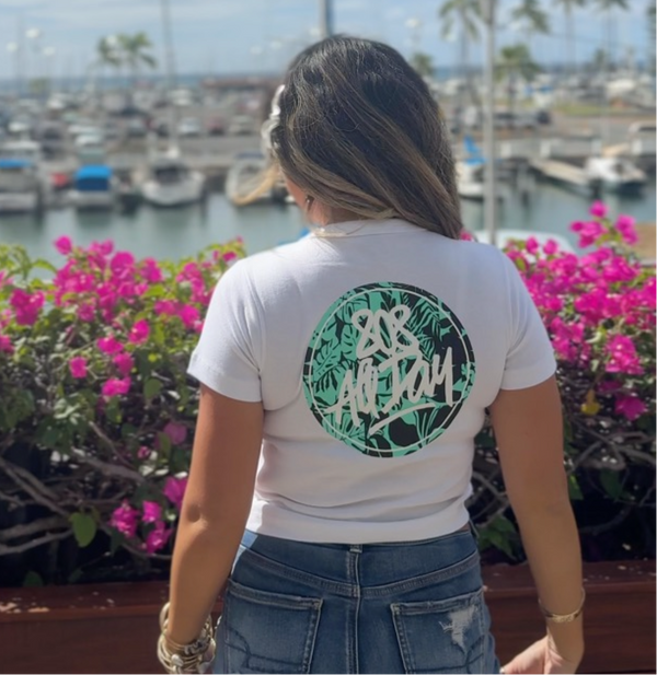 808ALLDAY Women's White/Teal Circle Floral Tag Crop Top