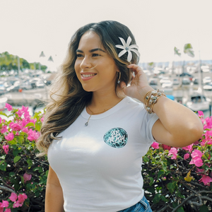 808ALLDAY Women's White/Teal Circle Floral Tag Crop Top